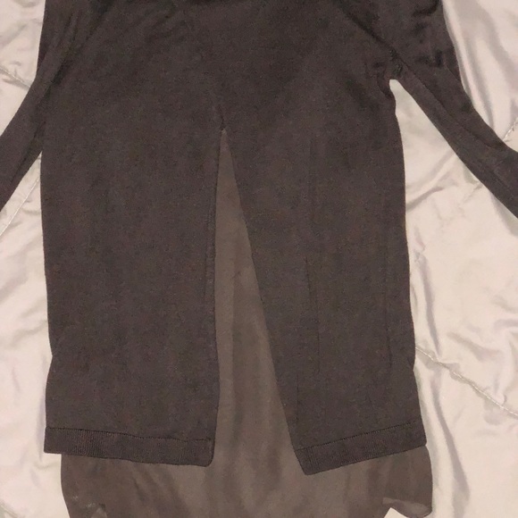 Express Sweater - Picture 3 of 3